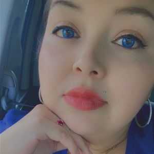 Meet your Posher, Kwe